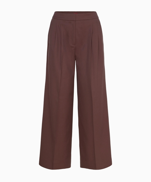 Wide-leg pants