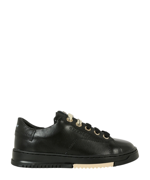 Leather sneakers