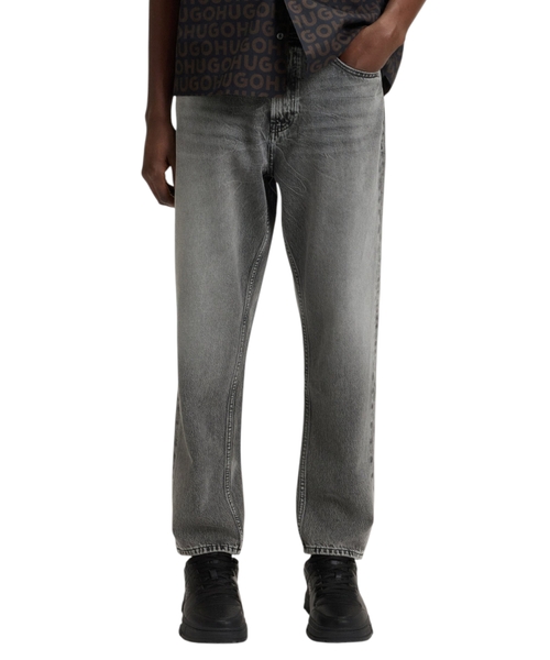 Tapered-fit jeans
