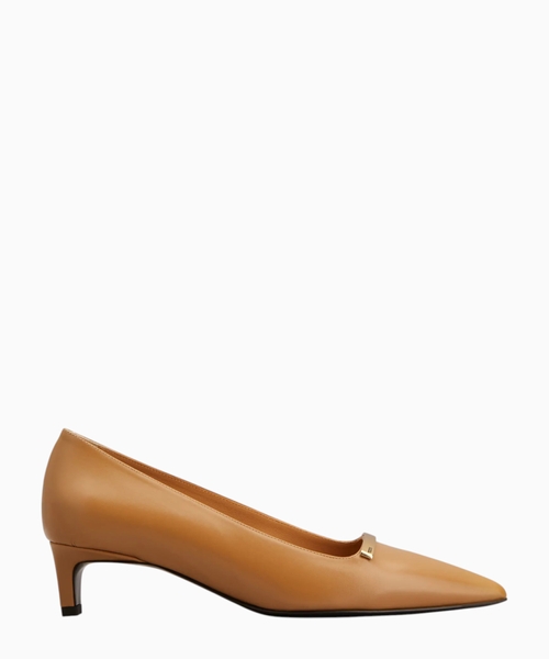 Pumps in leather