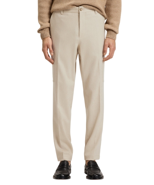 Зауженные брюки с карманами карго