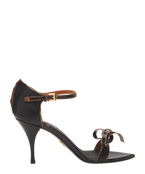 Sandals with a strap