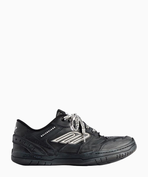 Hamptons sneakers