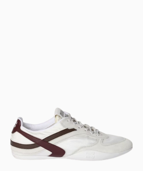 Gymnasium sneakers