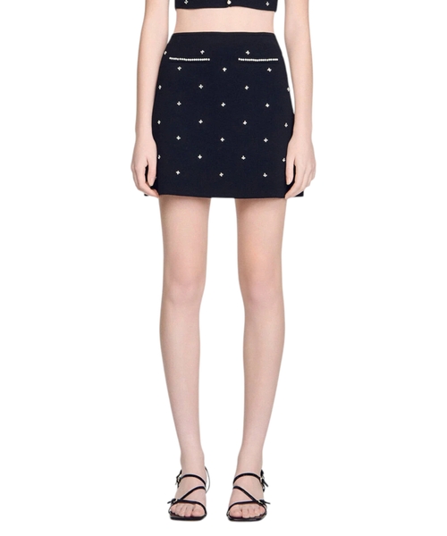 Knitted skirt with embroidery