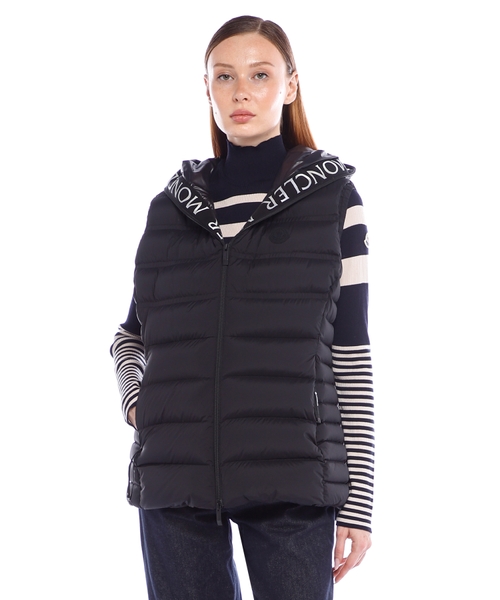 Hooded quilted vest